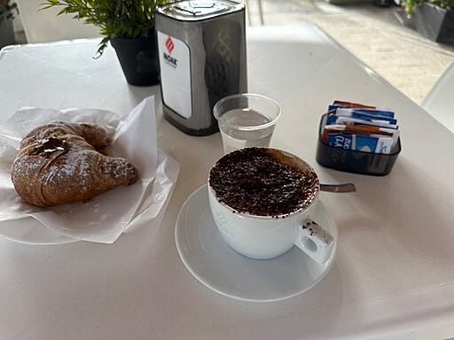 Coffee and Kwassont at Pergusa Enna..jpg