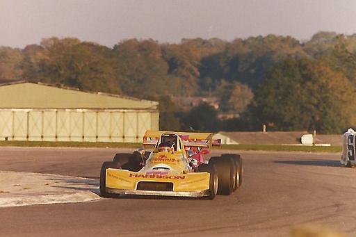 12.10.75 Thruxton Cyd Williams FA.jpg