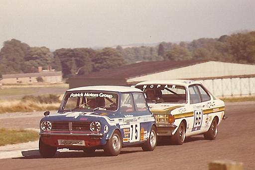 Thruxton 11.9.77 BSC Longman Unett.jpg