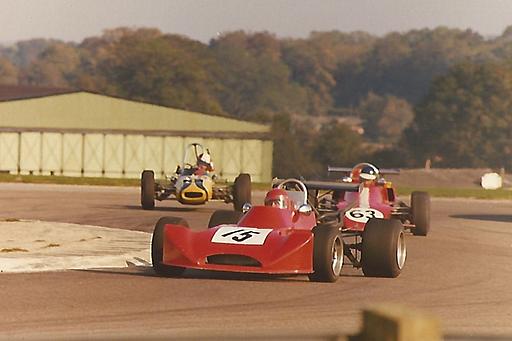 12.10.75 Thruxton Robin Strange 1 Mono.jpg