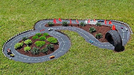 DIY-Outdoor-Race-Car-Track-01.jpg